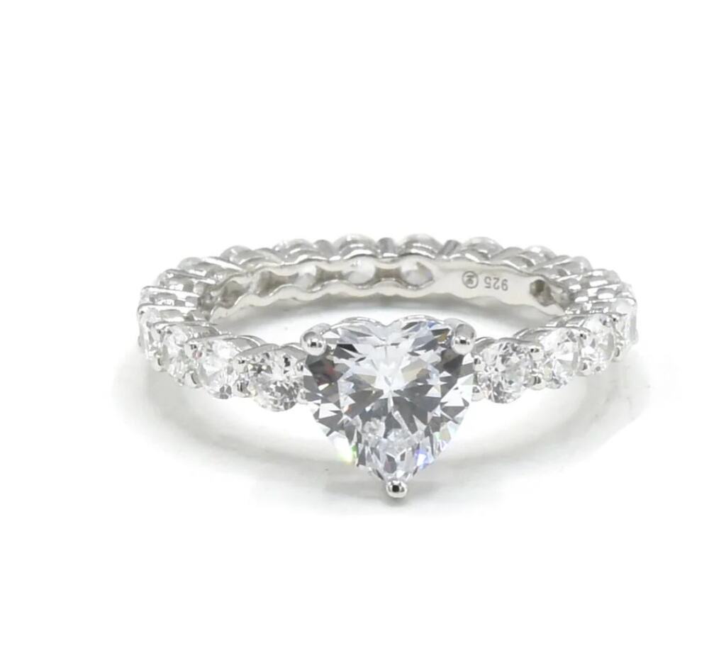 Marilyn Heart Ring with Cubic Zirconia Elegant size 6